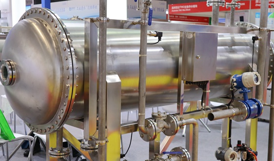 中国航空制造装备重大突破！世界最大蒙皮拉伸机通过验收