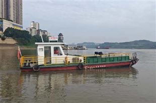 重庆环卫集团首艘“电推＋履带”保洁船投入使用